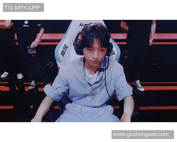 英雄联盟TES战队在S15赛季的表现分析与电竞比分转换的得失总结